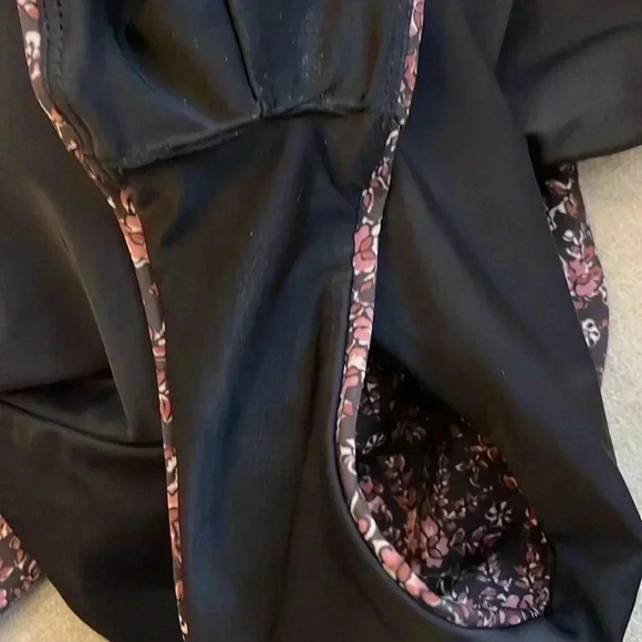 VERONICA BEARD Vickerie High Leg One-Piece Swimsuit Dark Plum Floral $288 - Picture 7 of 7